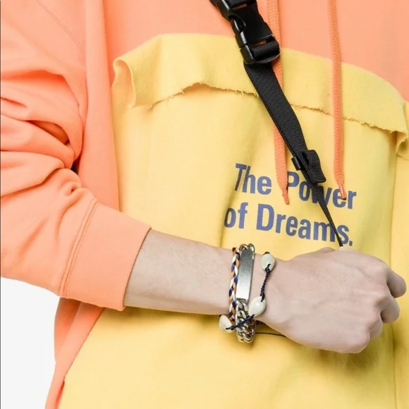 BALENCIAGA BRACELET 😍